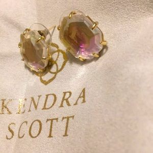 SOLD RARE 🦋 RETIRED 🌸 KENDRA SCOTT